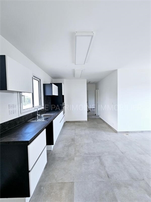 t3 à la vente -   20243  PRUNELLI DI FIUMORBO, surface 67 m2 vente t3 - UBI475670423